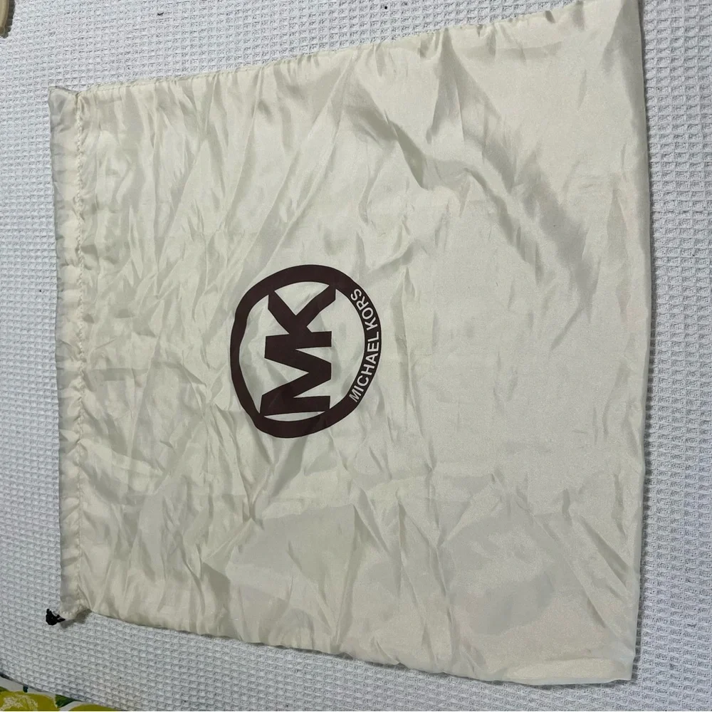 XL Michael Kors Purse Dustbag Draw String Bag‎ Cream & Brown Purse Protector